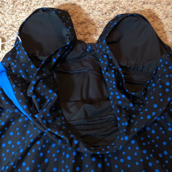 NWT! [Tropical Escape] Swimsuit - Picture 6 of 8